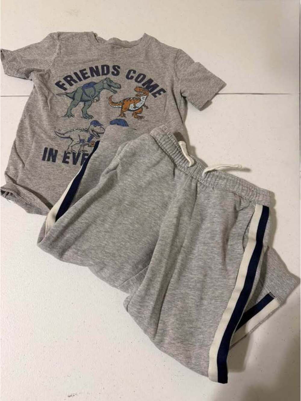 Carter's 4T Dinosaur T-Shirt and Jogger Set